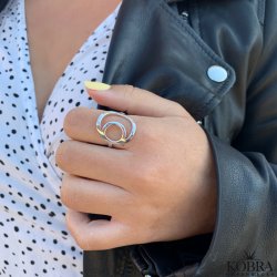 "Rio" unique circle silver ring