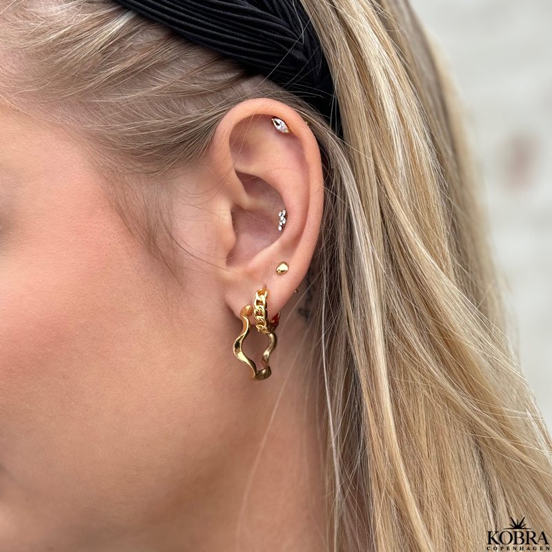 "Maxine" 18 karat forgyldte reringe med et twist!