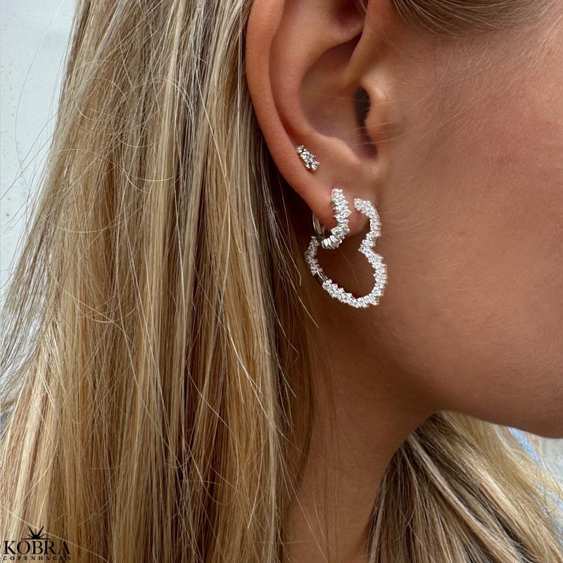 "Mikami" store slv hjerte reringe med hvide sten