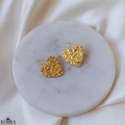 "Riannon" store 18 karat forgyldt hammerslet hjerte reringe