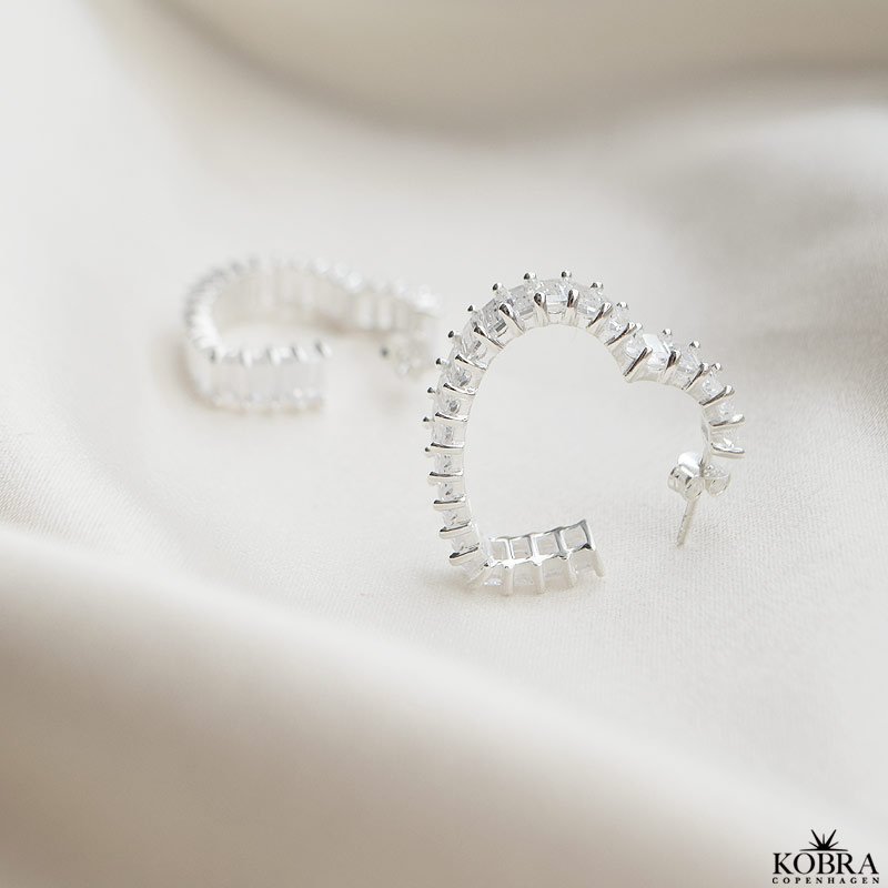 "Krystal" store eksklusive hjerte reringe i slv med "krystaller"