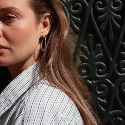 "Casablanca" pearl earrings in silver with small drop