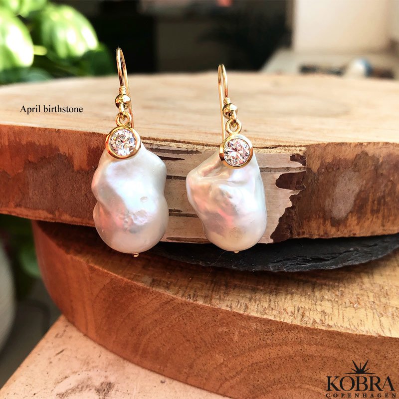 "Maggie" store ferskvandsperler øreringe med birthstone 18 karat forgyldte