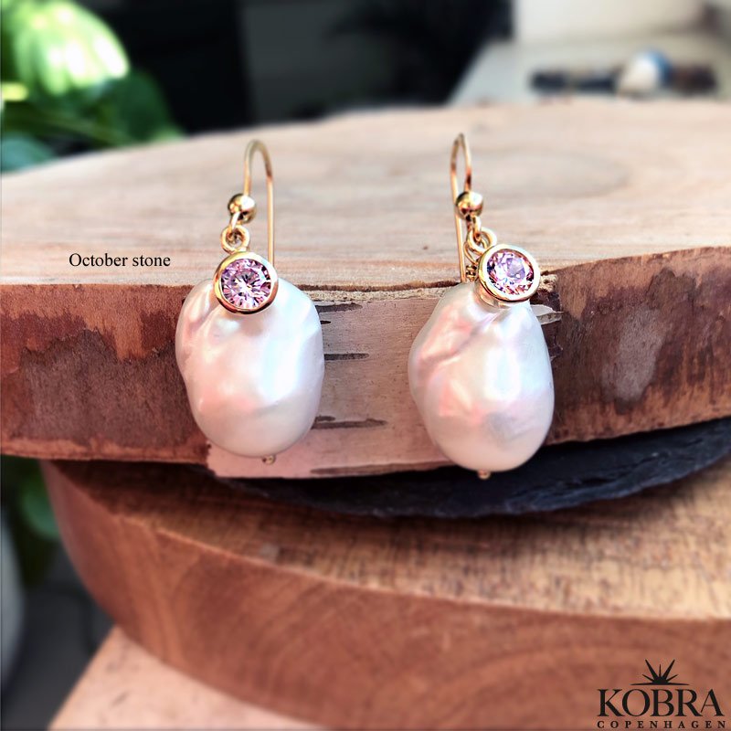 "Maggie" store ferskvandsperler øreringe med birthstone 18 karat forgyldte