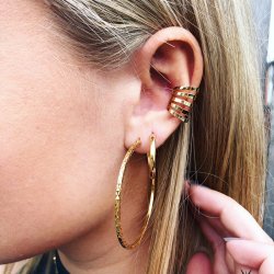 "Fay" Enkel earcuff i forgyldt 18 karat guld