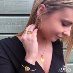 "Melba" hjerte halskde i guld inklusiv gravering med bidsells