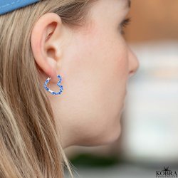 "Mikami" sm� s�lv hjerte �reringe med bl� sten