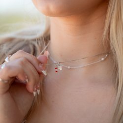 Studenter halsk�de i s�lv med mini hue og R�d eller Bl� vedh�ng 
