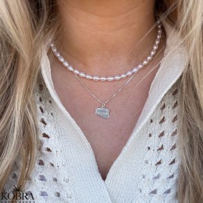 Studenterhue i s�lv med gravering 