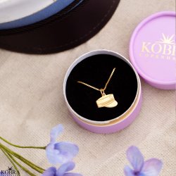 Studenterhue i guld med gravering