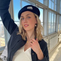 "Noella" gold necklace with 10 freshwater pearls