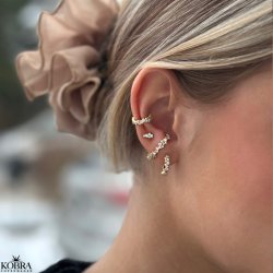 "Mikami" gold mini earrings in a unique design