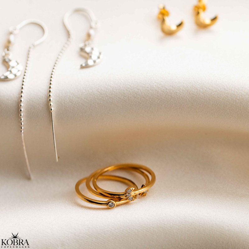 "Sun, Moon and Star" 18 karat forgyldt ringe