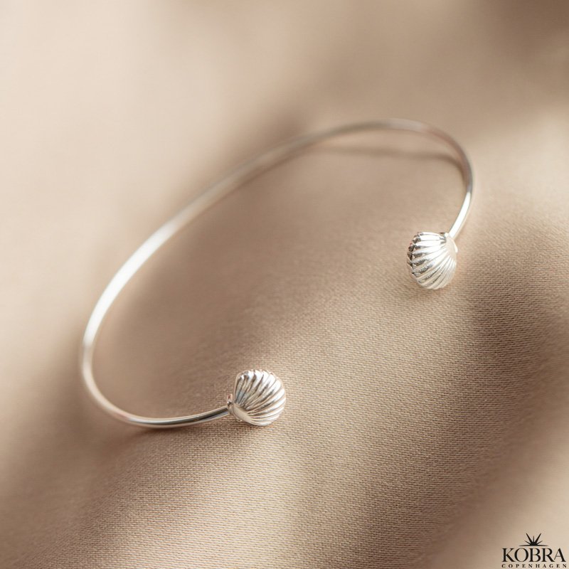 "Shiela" slv armcuff med muslinger