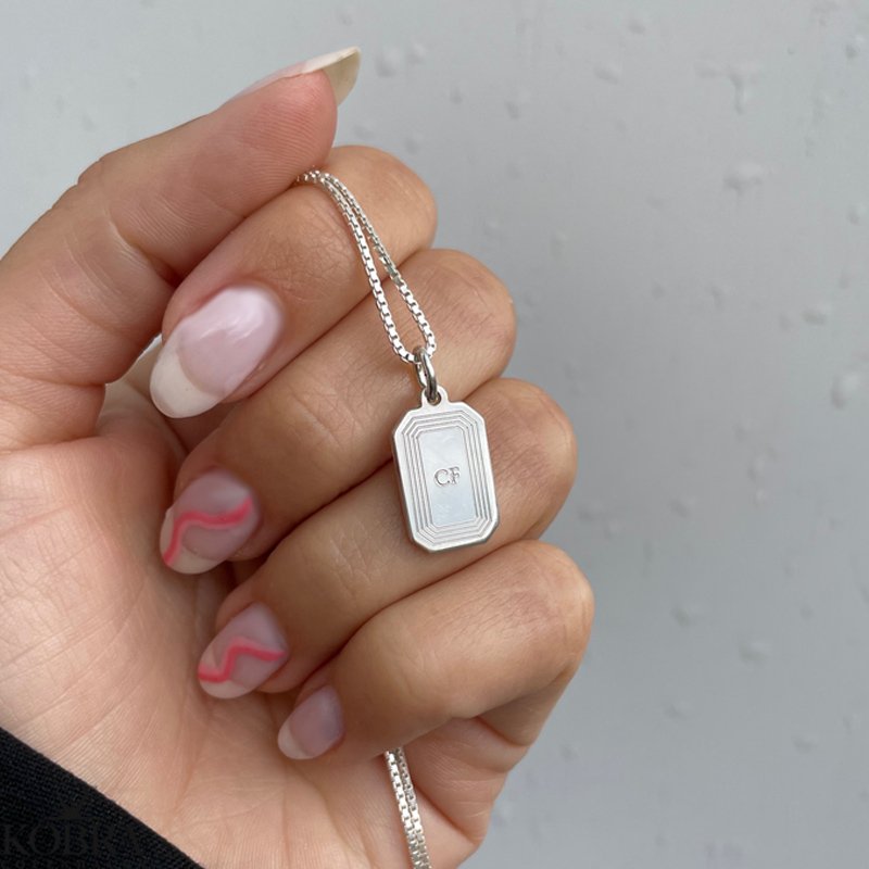 "Tarot" slv halskde med dine initialer