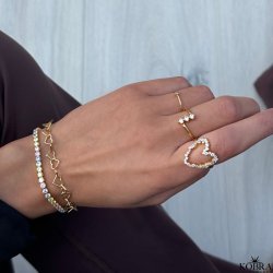 "Alara" gold bracelet with gold hearts