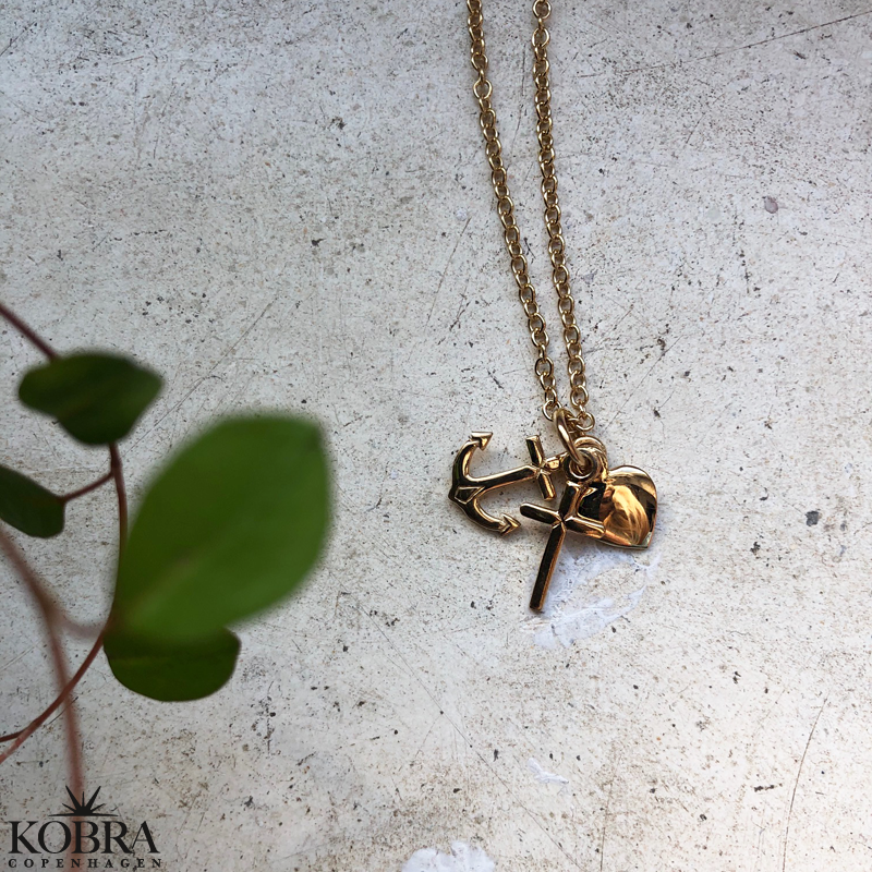 Tro, Håb Kærlighed, guld halskæde med 3 symboler