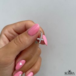 "Trudy" Slv earcuff med kors og sten