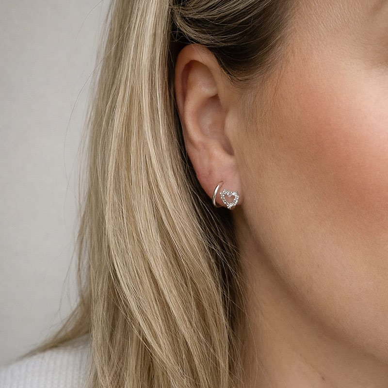 "Twin Heart" 2-i-1 �restikker med hjerter i s�lv