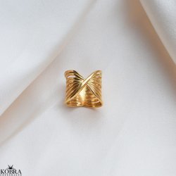 "Claire" twisted sljfering i guld