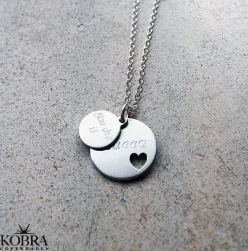 "I Promise You" hjerte halskde i slv samt lille amulet - begge med gravering