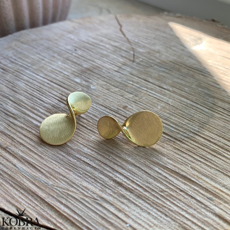 "Primadonna" store matteret guld reringe