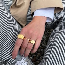 "Tokyo" gold ring with engraving