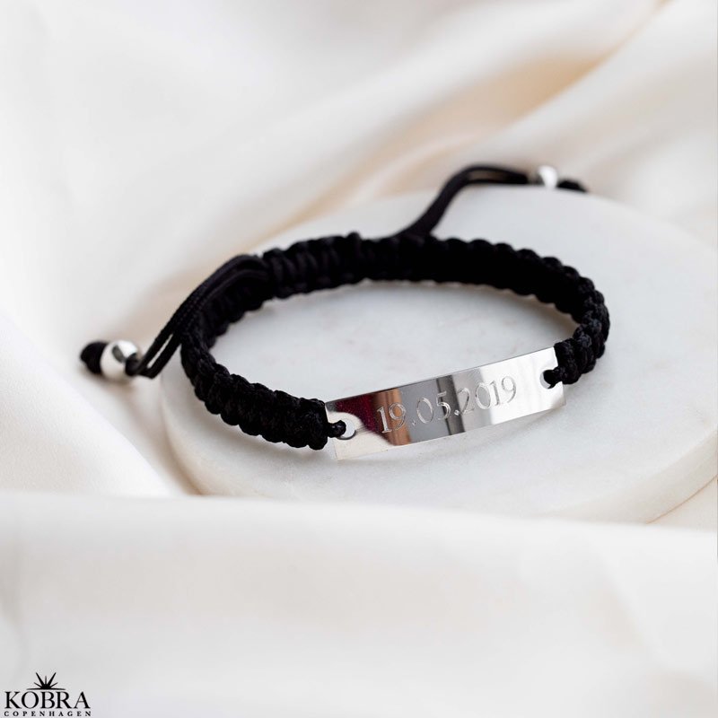 "Mercury" vandfast stl armbnd med din indgravering (sort)