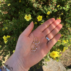 "Wilma" small gold hoops with pearls