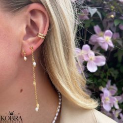 "Wilma" small gold plated pearl earrings  with peach colored pearls