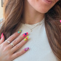 "Wish" s�lv firkl�ver halsk�de med sten