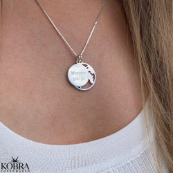 "World" silver necklace with round pendant including personalized engraving!