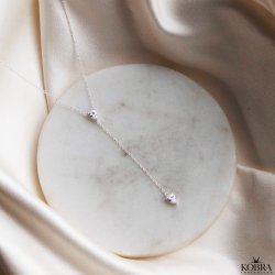 "Yarina" drop halskæde i sølv med sten