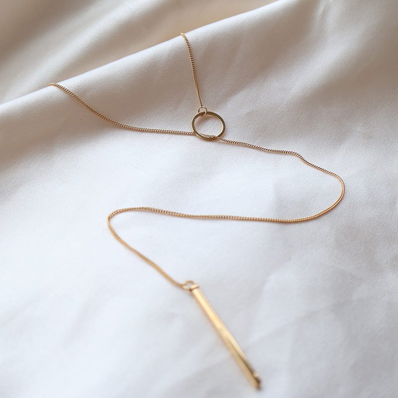 "Yoko" 18k forgyldt halsk�de med cirkel