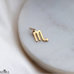 "Hoshi" hndlavet stjernetegns charm i guld