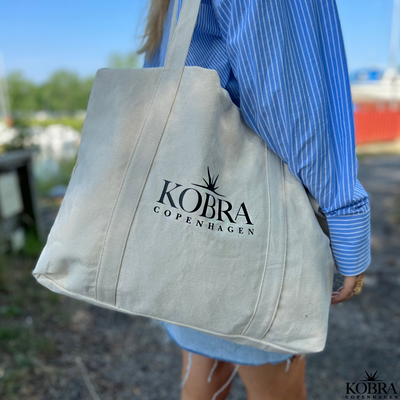 KOBRA shopping bag / net sort logo - Kobra net - KOBRA copenhagen ApS
